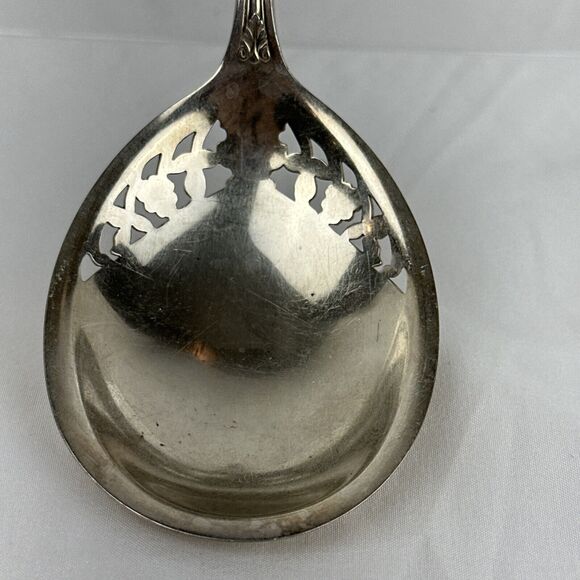 HAWTHORNE 1908 by Rockford Silver Plate Co. Pierced Berry Spoon - Picture 4 of 8